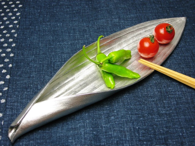 錫製和食器【笹巻長皿】作家「小泉均」