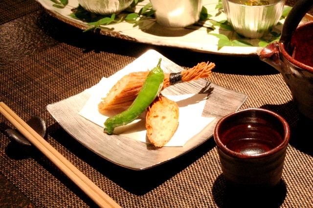 錫製和食器【蝋線角皿】作家「小泉均」